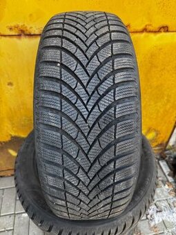 Zimní pneumatiky Semperit 215/55/17