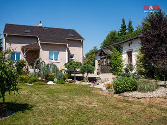 Prodej rodinných domů 5+1 a 2+1, 250 m², Bolatice