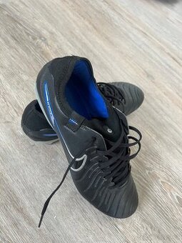 Kopačky Nike LEGEND 10 PRO