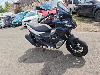 Aprilia SR GT 125