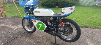 YAMAHA  RD  250