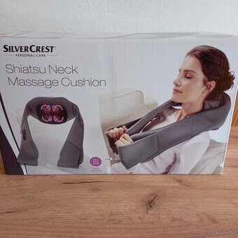 Masážní přístroj - límec