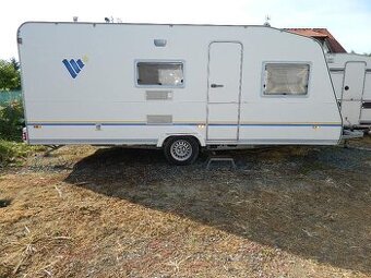 Karavan Knaus pro 6 osob