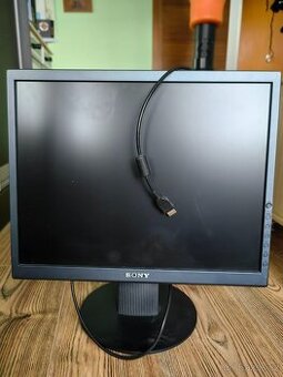 monitor pouzity SONY