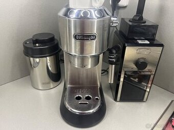 pakovy kavovar delonghi