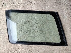 Okna Nissan Patrol Y61 wagon