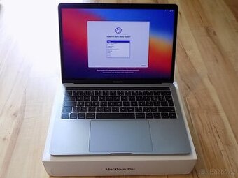 Apple MacBook Pro 13,3" Touch Bar (2019) / 2,4GHz / 16GB RA