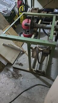 Stará cirkulárka za odvoz