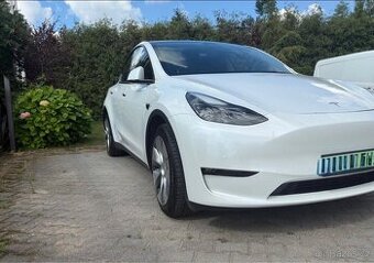 Tesla Model Y, LR AWD. Cena vč. DPH