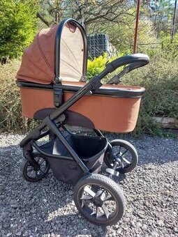 Kočárek Moon Scala 2019