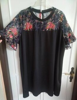 Dámské šaty vel. 50