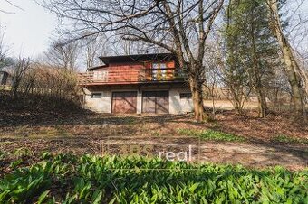 Prodej chaty uprostřed lesů s pozemkem 457 m², Radějov
