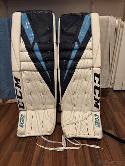 Brankářské hokejové profi betony CCM 34+2, modrobílé.