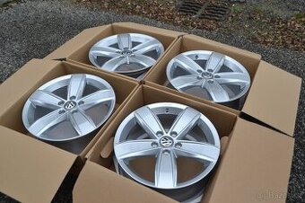 VW Passat B8,Škoda Superb III -NOVÉ orig. Alu 17 - 6,5x17 ET