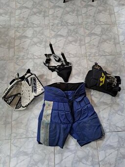 Brankářská hokejová seniorská výstroj nekompletní