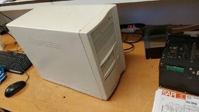 Staré PC Windows 98SE CZ, 32 mb ram, 650 mhz