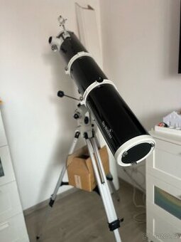 Hvězdářský dalekohled Sky-Watcher