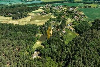 Prodej zemědělského pozemku o CP 44 193 m2 v obci Pařezská L