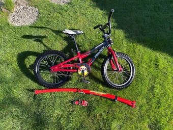 Dětské kolo Specialized 16” + tažná tyč Trail Gator