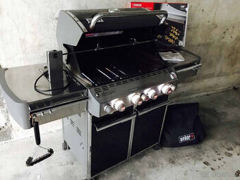 Plynový gril Weber Summit E-470, černý