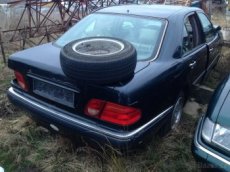 MB E 2,3i W210 rok 1998, 110kW sedan - díly
