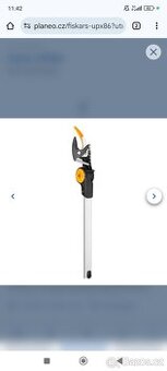 Teleskopické zahradní nůžky Fiskars UPX86