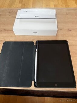 iPad 9 s krytem + apple pencil 1