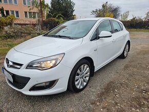 OPEL ASTRA EXLUSIVE DESIGN 1.4 BENZÍN,R.V.2014