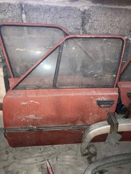 Škoda 120 L dveře
