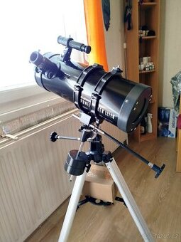 Hvězdářský dalekohled Celestron 127EQ Powerseeker