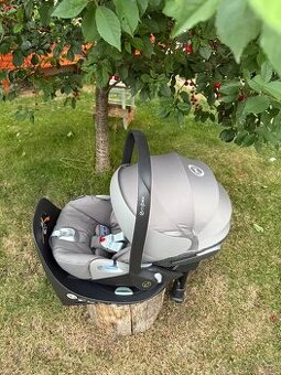 Cybex platinum se základnou