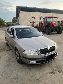 Škoda Octavia 2 NÁHRADNÍ DÍLY