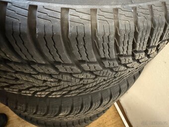 Zimni pneu 205/60/15 NOKIAN