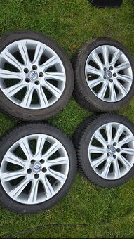 Zimní sada alu kola Volvo 205/50R17 7+ mm