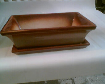 KVĚTINÁČ NA BONSAJ