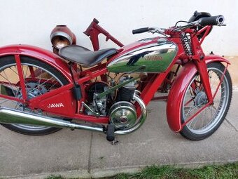 Motocykl Jawa predvalecna / prirubova