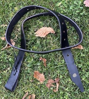 Uvazovací řemen Latigo k westernovému sedlu