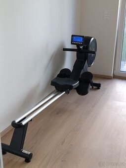 Veslovací trenažér