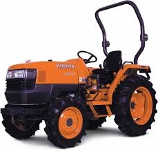 Predám malotraktor L4100 H na náhradné diely ( vyhoretý )