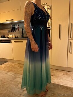 Společenské, plesové dámské šaty vel. M