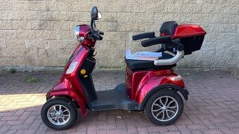 Čtyřkolový elektrický skútr SELVO 4100