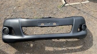 Prodám přední nárazník Toyota Hilux VII