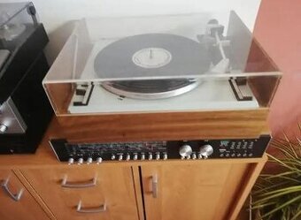 Gramofon Tesla NC 410