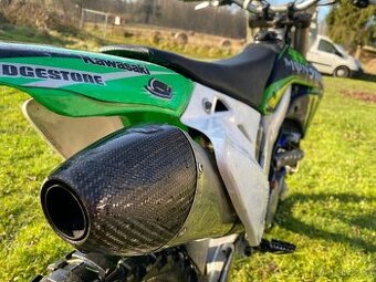 Kawasaki KXF 450 08 po servise SPĚCHÁ