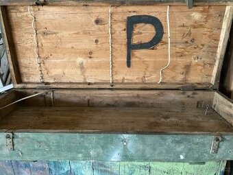 Stará dřevěná bedna - 1