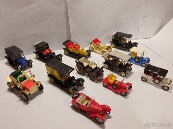 Autíčka IGRA, 13 ks