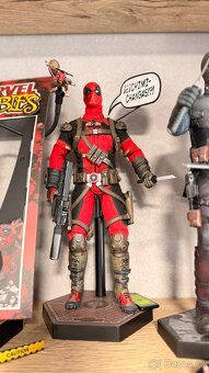 HOT TOYS 1/6 – DEADPOOL & CABLE