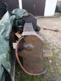 Dvoukotoučová bruska