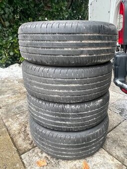 Sada letních pneu 215/55/17 GoodYear