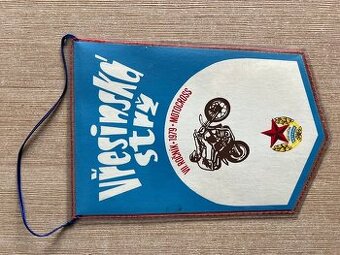 Poháry, vlajky trofeje Vřesinská strž